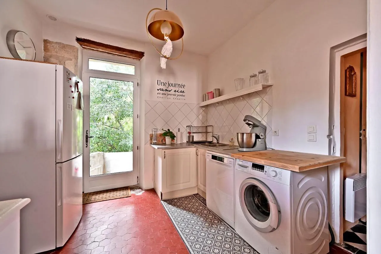 Les Felibres Apartment Avignon